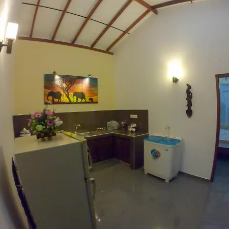Villa Girilena Hikkaduwa Exterior photo