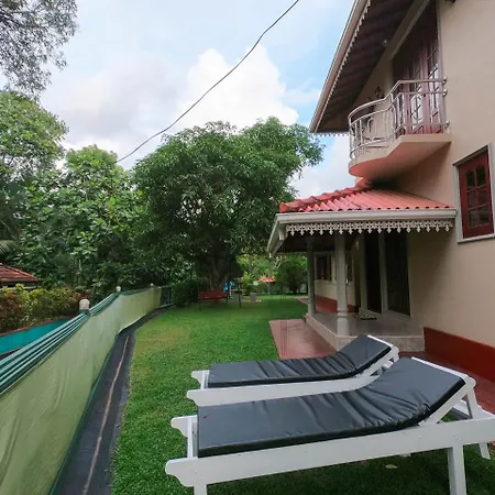 Villa Girilena Hikkaduwa Exterior photo