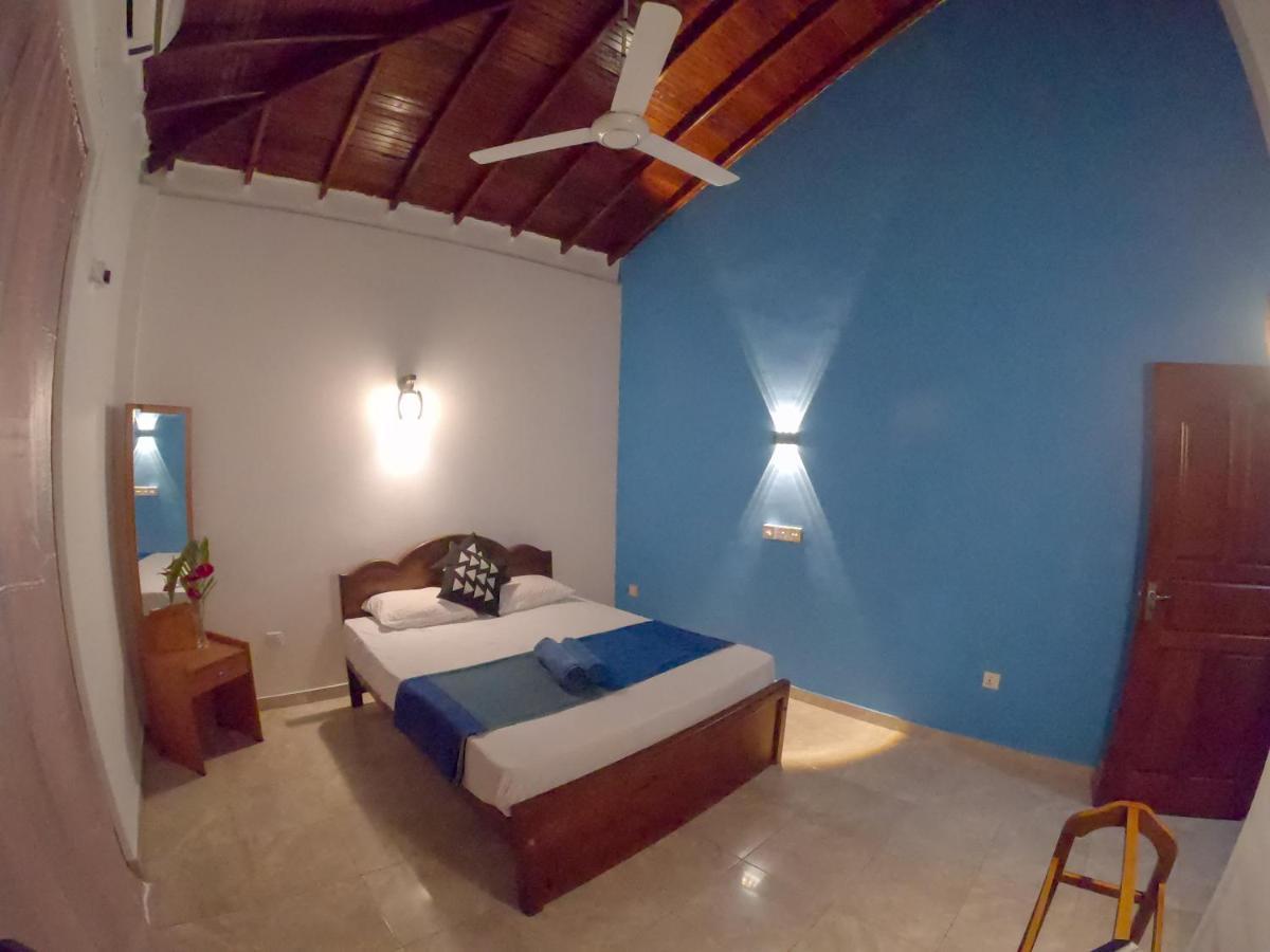 Girilena Homestay *